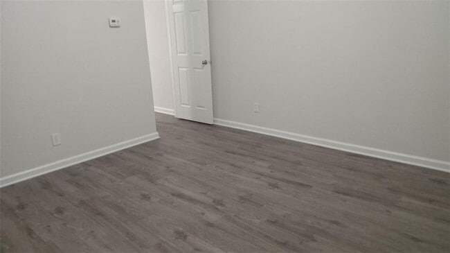 Building Photo - 755 Crestwell Cir
