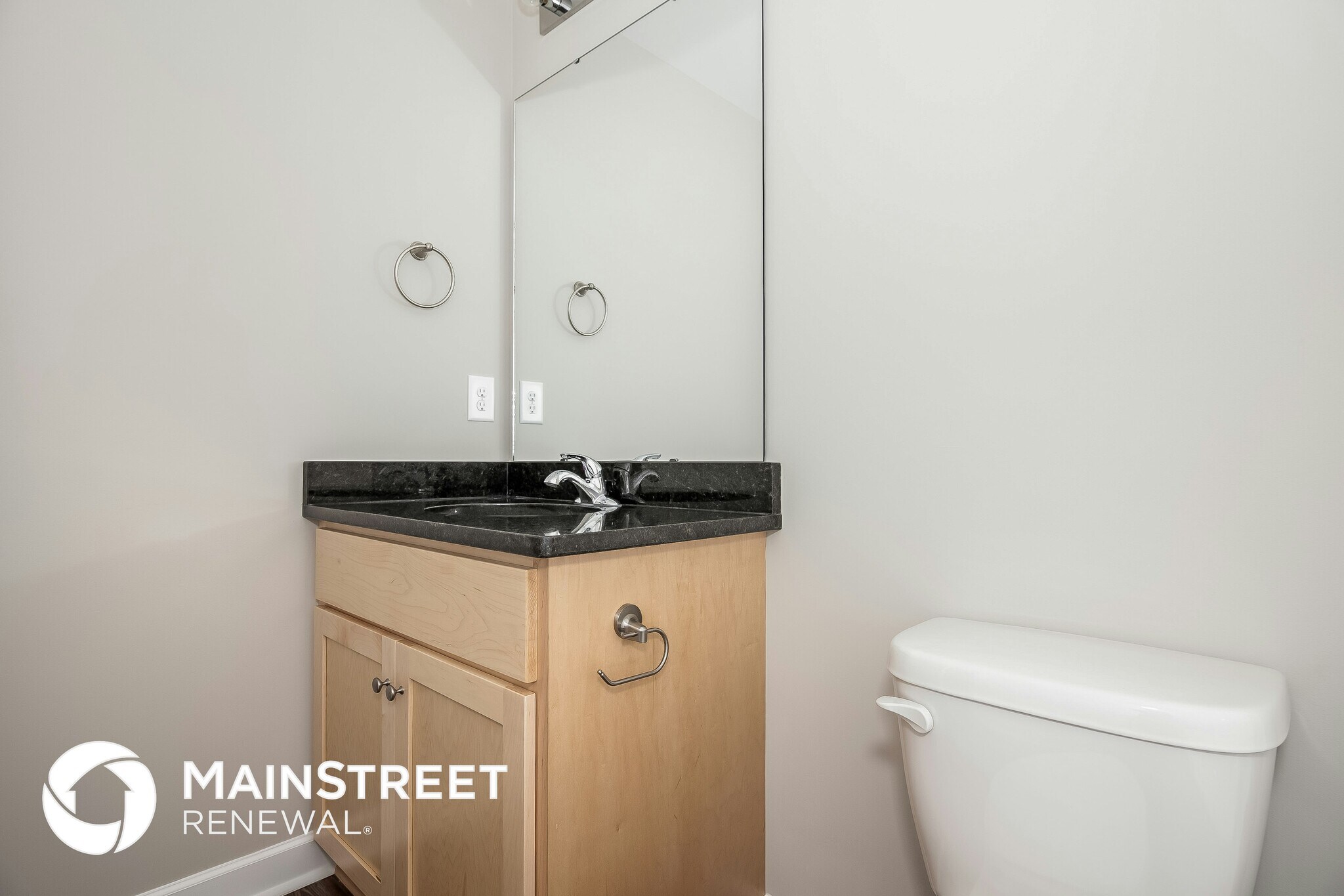 Building Photo - 388 Wood Ave