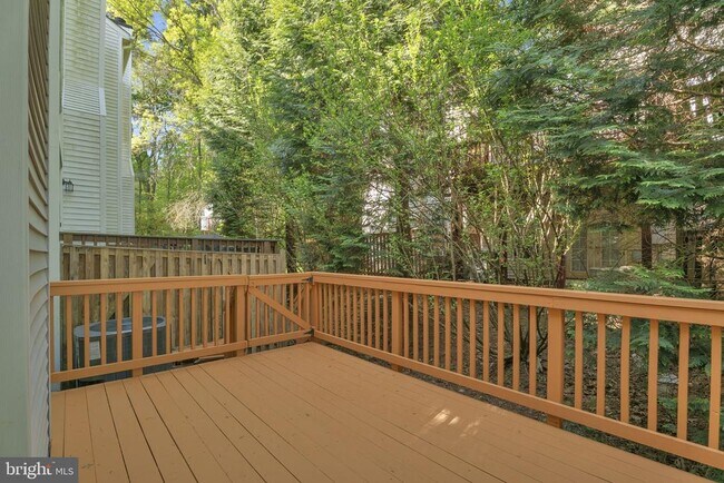 Building Photo - 5824 Wye Oak Commons Ct