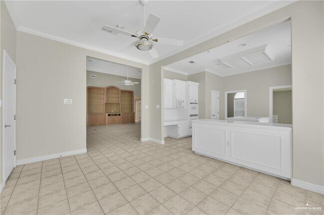Building Photo - 321 Condor Ave