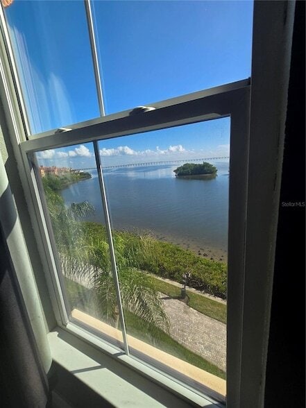 Building Photo - 2732 Via Murano