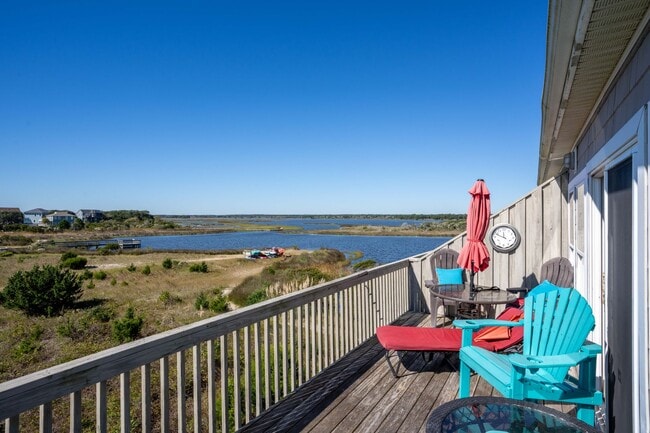 Building Photo - Coastal Duplex with Stunning Water Views — 4BR/3BA | Steps from the Beach!