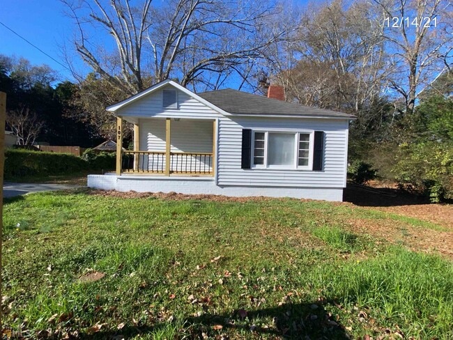 Building Photo - 107 Ford St