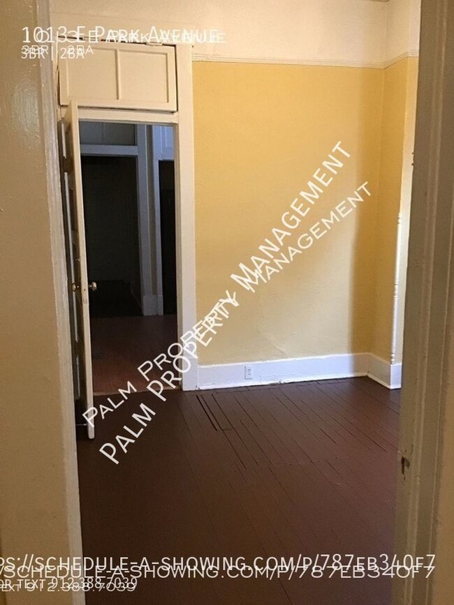 Building Photo - 1013 E Park Ave