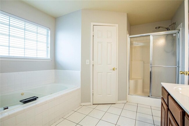 Building Photo - 1604 SW Thorton St