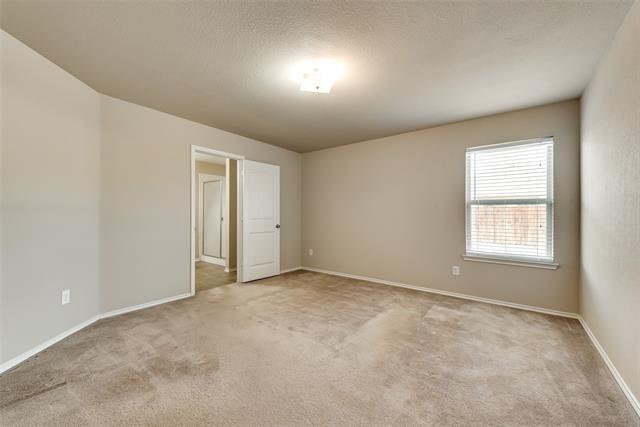 Building Photo - 1122 Rainer Dr