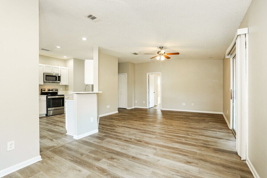 Building Photo - 3272 Net Ct