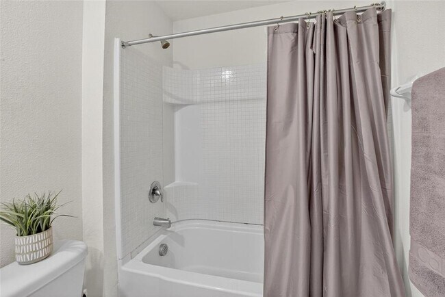 Building Photo - 2841 Gumbo Limbo Dr