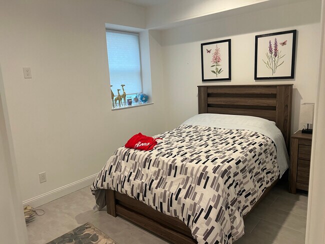 Building Photo - 111-113 Lincoln Ave