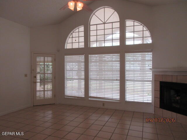 Building Photo - 1233 Desierto Seco Dr