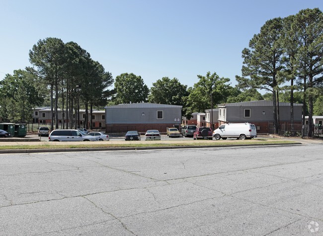 Building Photo - Forest Cove Apartments