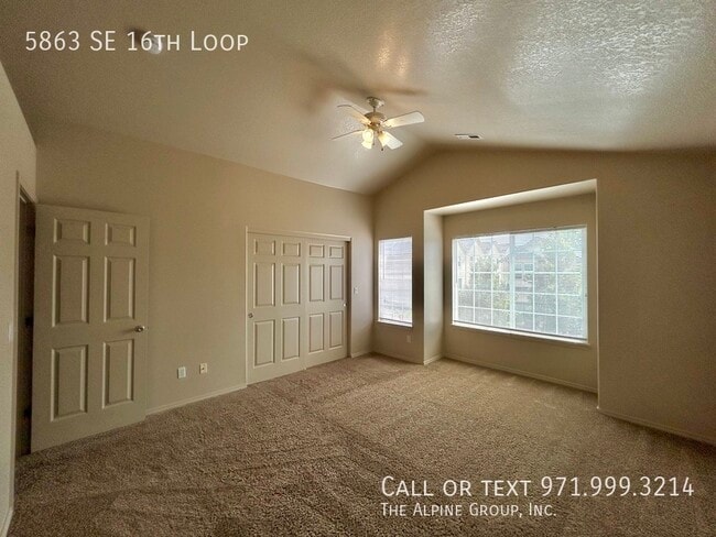 Building Photo - 5863 SE 16th Loop