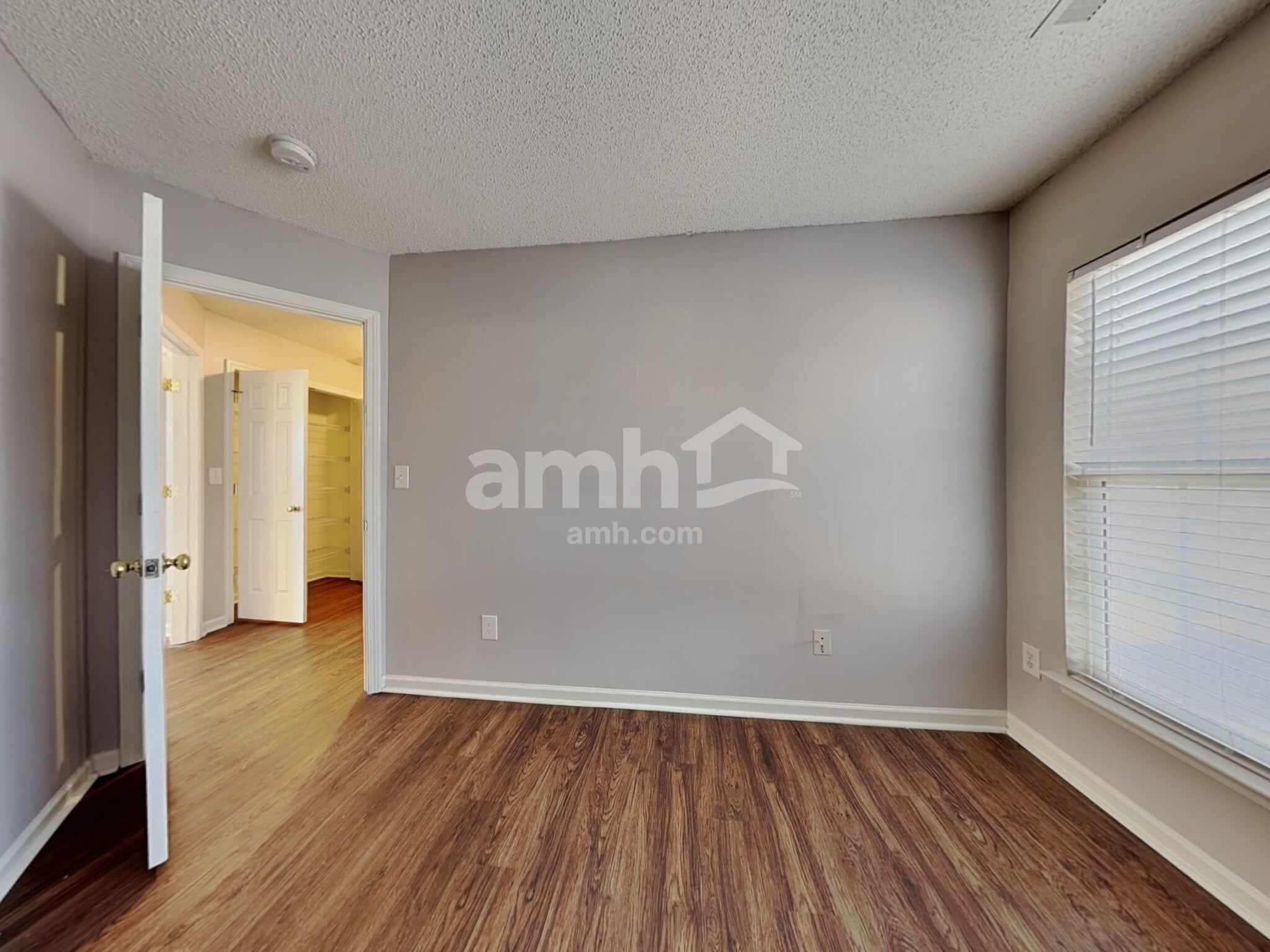 Building Photo - 1333 Harland St