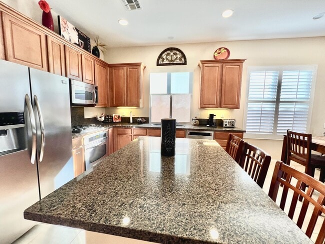 Building Photo - 40759 Calle Guapo