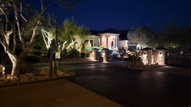Building Photo - 12838 E Altadena Dr