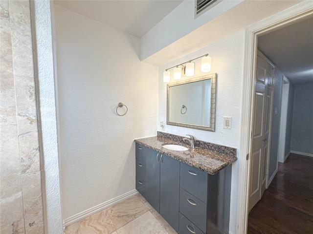 Building Photo - 4206 Hawthorne Ave