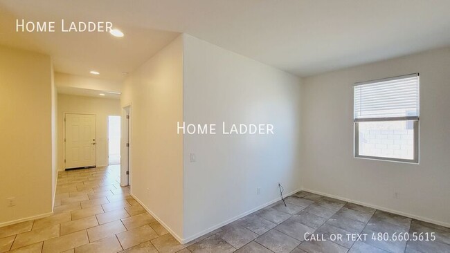 Building Photo - Welcome to your dream home in Casa Grande,...