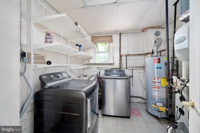 Building Photo - 5708 Dawes Ave