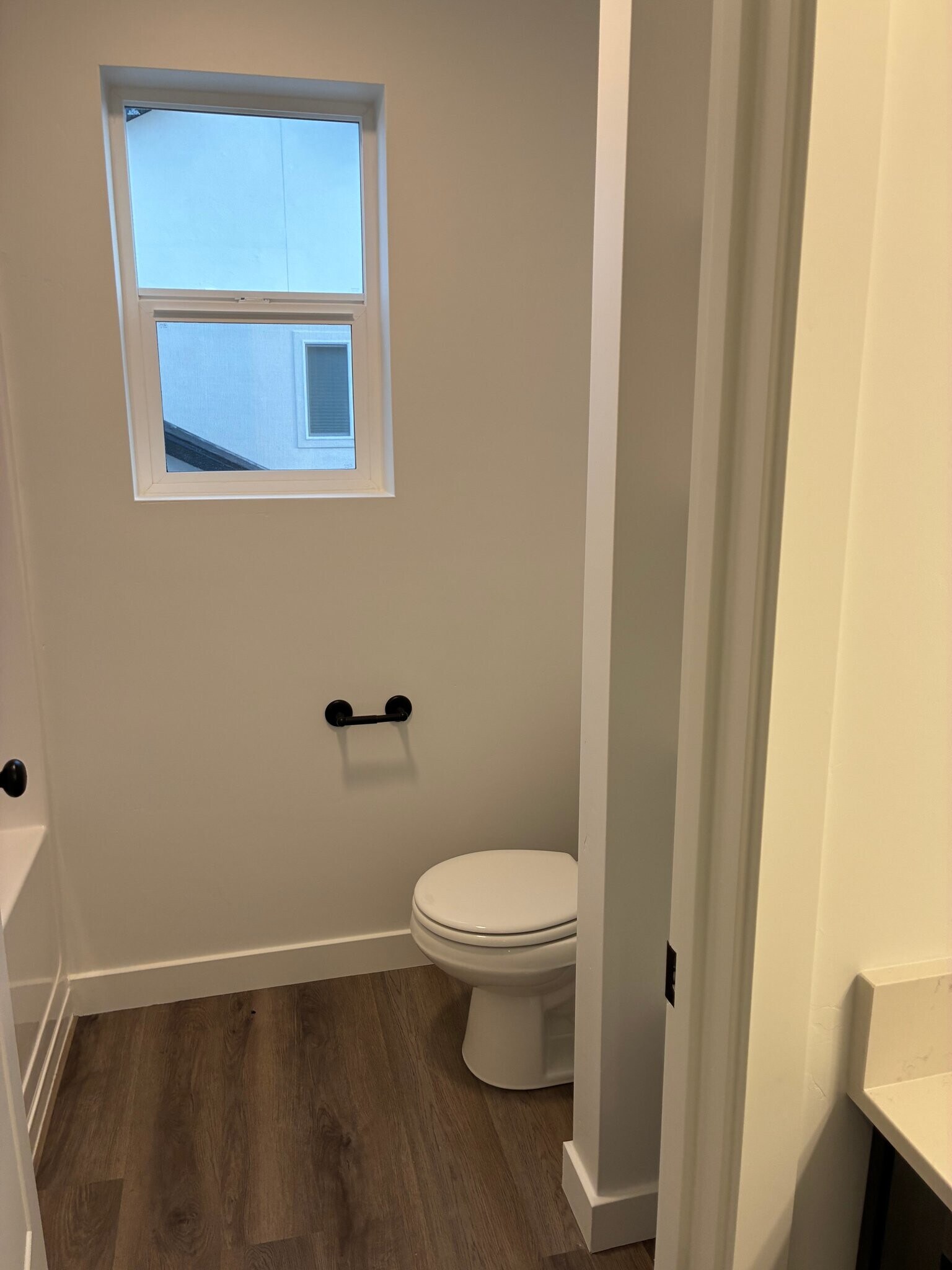 Building Photo - 708 N Plainsman Dr