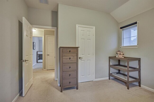 Building Photo - 131 Zephyr Bend Pl