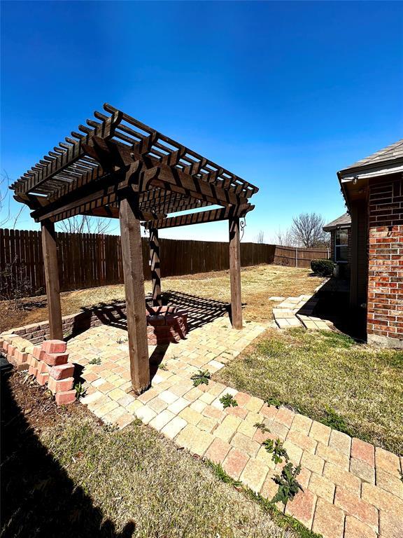 Building Photo - 537 Meadowcrest Dr