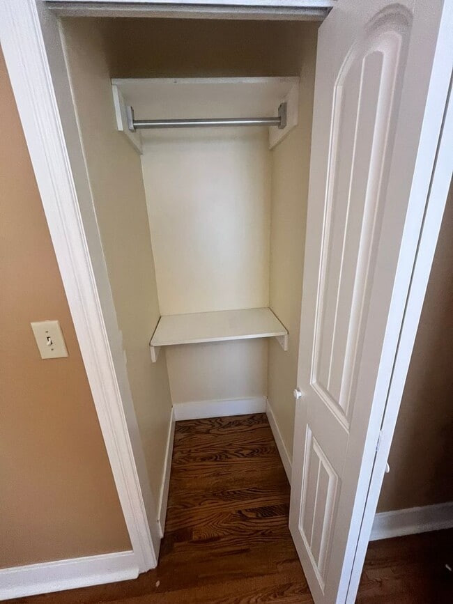 Building Photo - Well-Maintained San Diego Home with Classi...