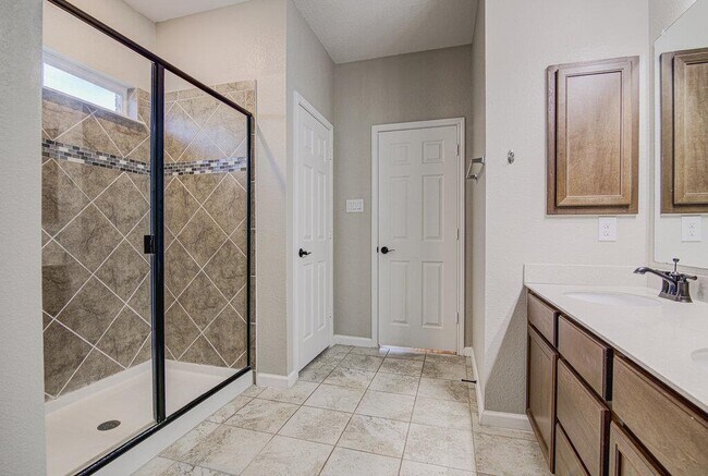 Building Photo - 104 Kyndals Meadow Cove