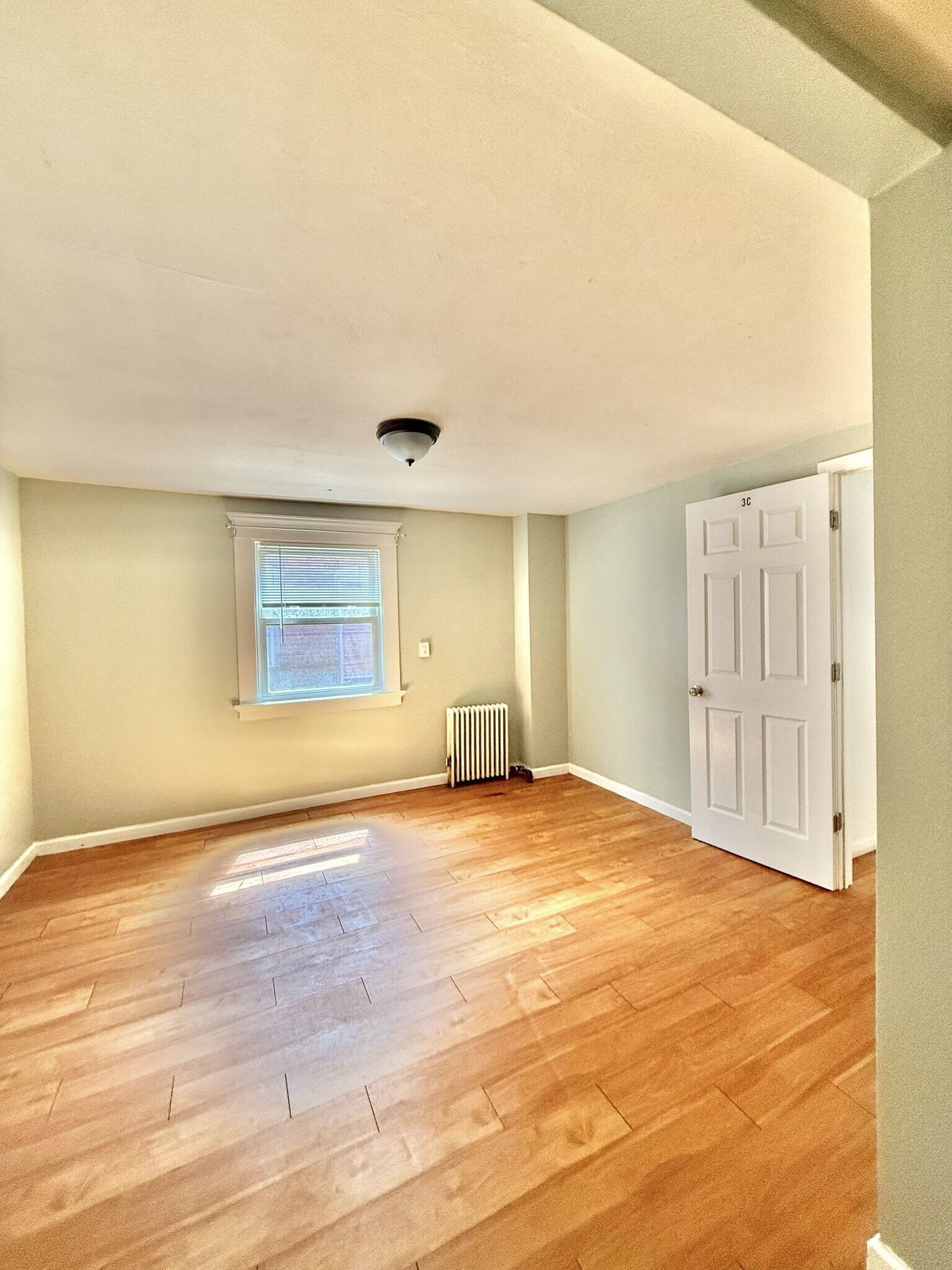 Building Photo - 322 Edgewood Ave