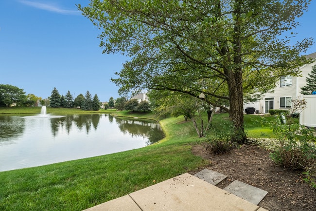 Building Photo - 3071 Autumn Lake Dr