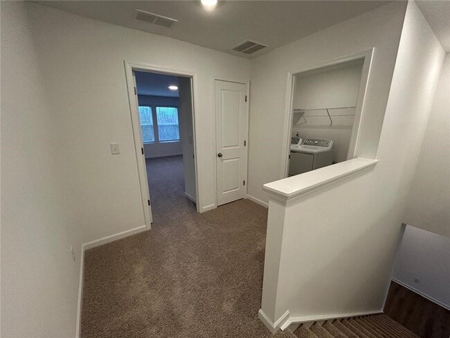 Building Photo - 207 Kinship Dr