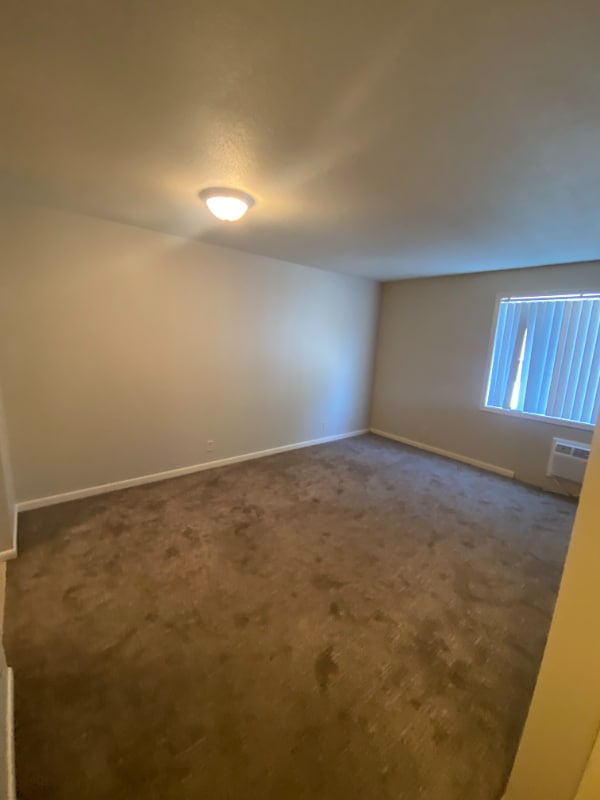 Building Photo - 1810 E St