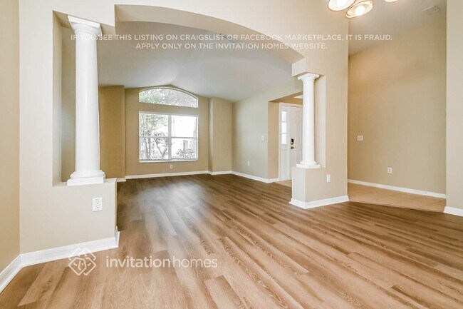 Building Photo - 6638 Cambridge Park Dr