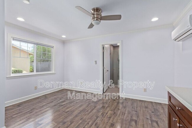 Building Photo - 1513 E Earll Dr