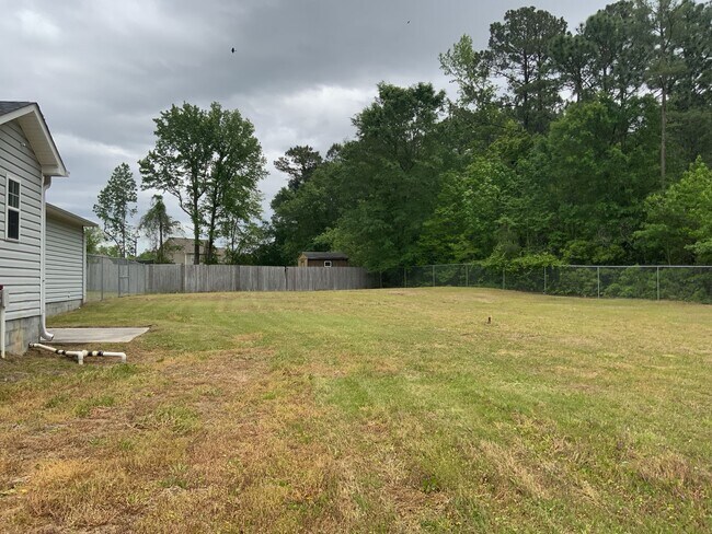Building Photo - 110 Littleleaf Ct