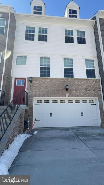 Building Photo - 1712 Water Xing Rd