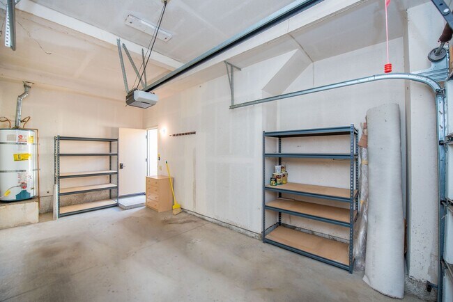 Building Photo - Beautiful Newport Beach Condo