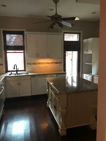 Building Photo - 1037 Garvin Pl