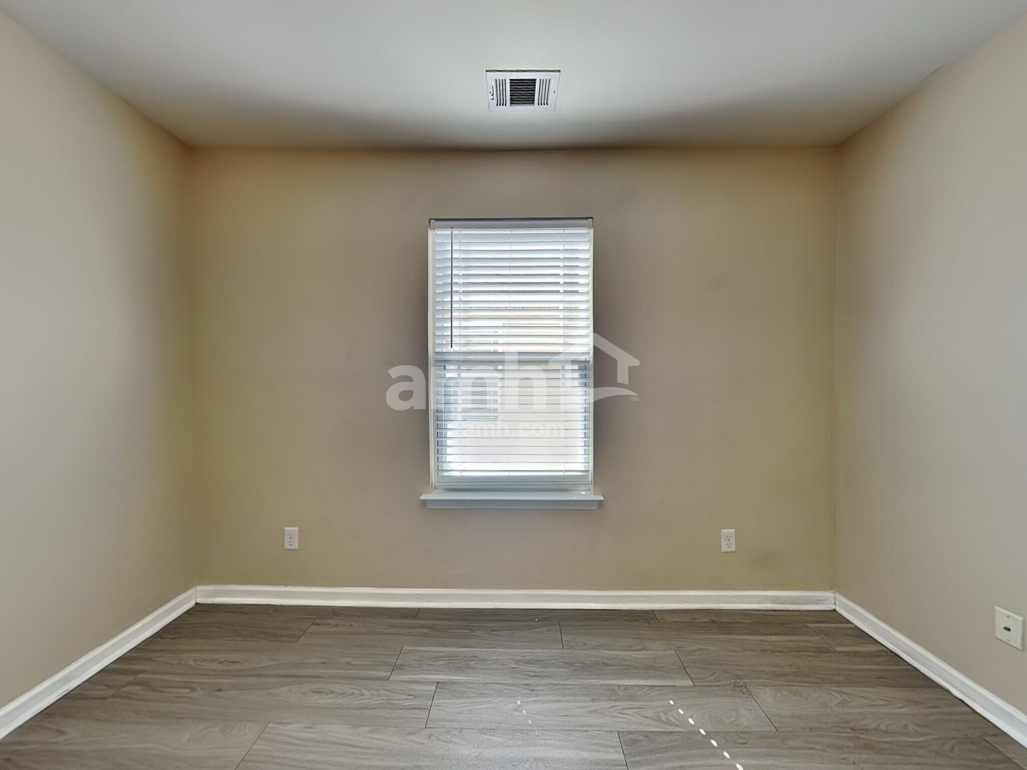 Building Photo - 117 Roseberry Cir