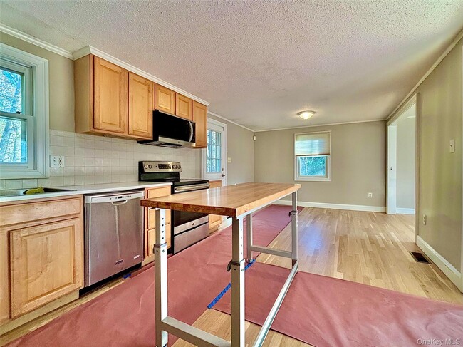 Building Photo - 19 Crosmour Rd