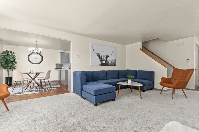 Building Photo - 1893 N Margaret St