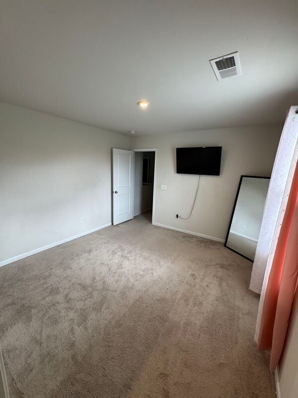 Building Photo - 102 Castlebrook Dr