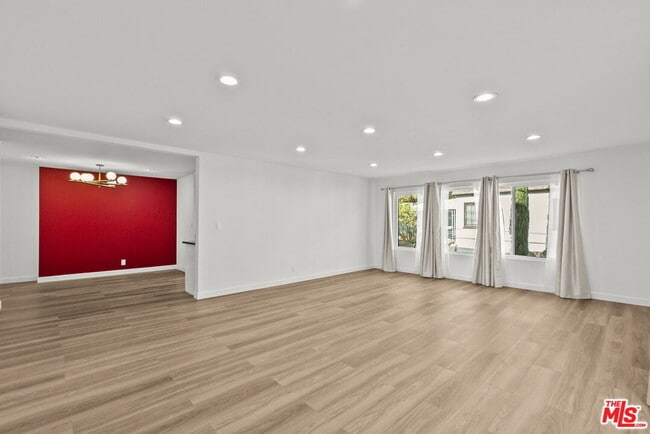 Building Photo - 3663 Los Feliz Blvd