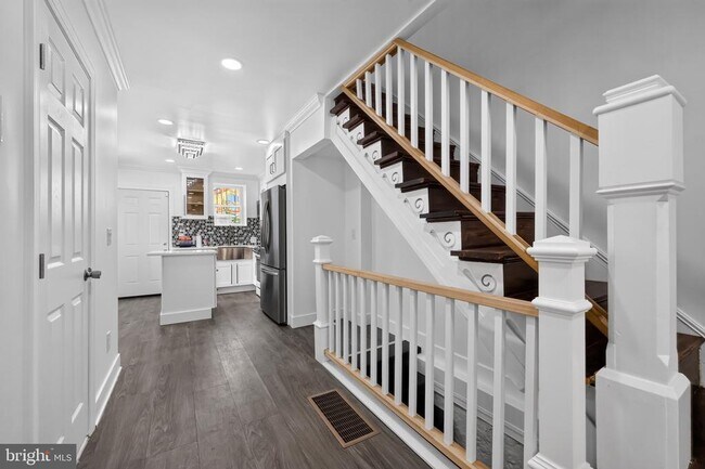 Building Photo - 807 N 42nd St