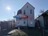 Building Photo - Large Two Bedroom House | Westside