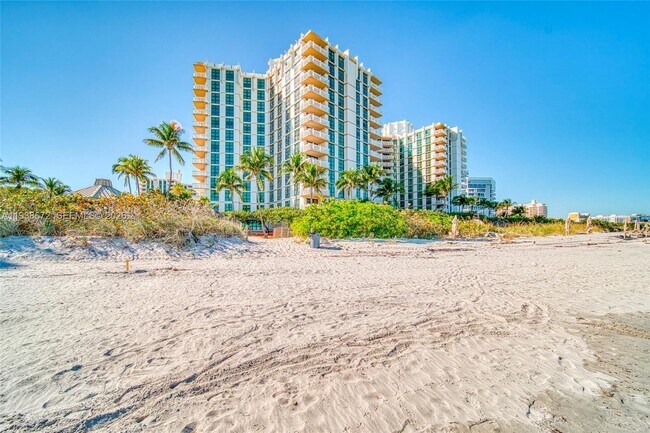 Building Photo - 1111 Crandon Blvd