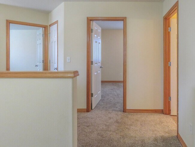 Building Photo - Master on Main- 3 Bedroom Plus 3 Bath Home...