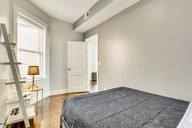 Building Photo - HEC Capital