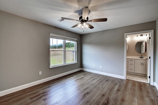 Building Photo - 2132 Haystack Cir