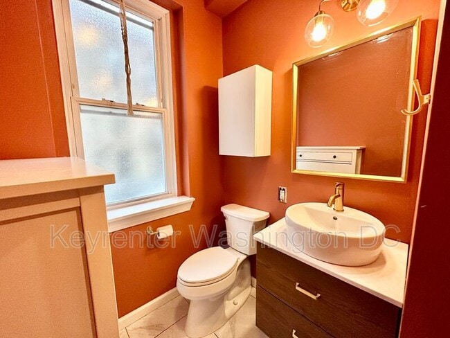 Building Photo - 3155 Mt Pleasant St NW