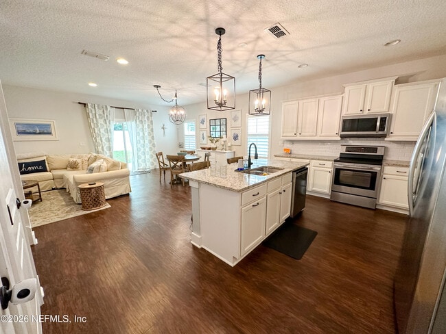 Building Photo - 1117 17th St N